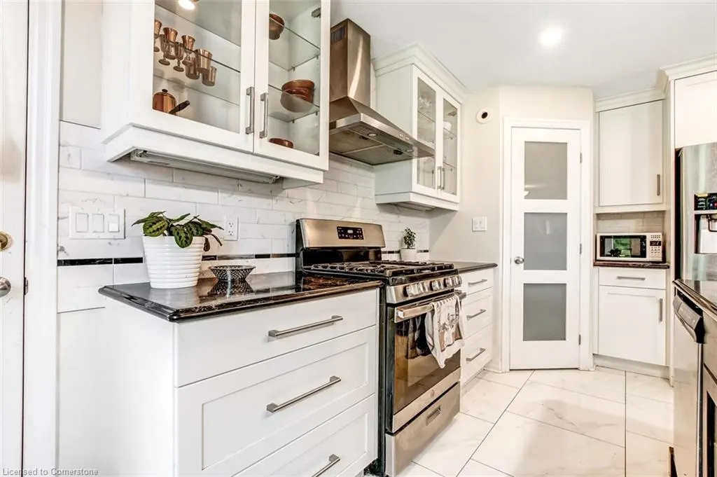 10 Birchall Lane