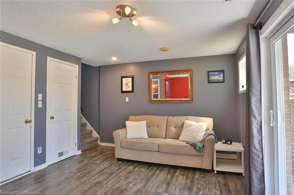 1085 Queens Boulevard, #13