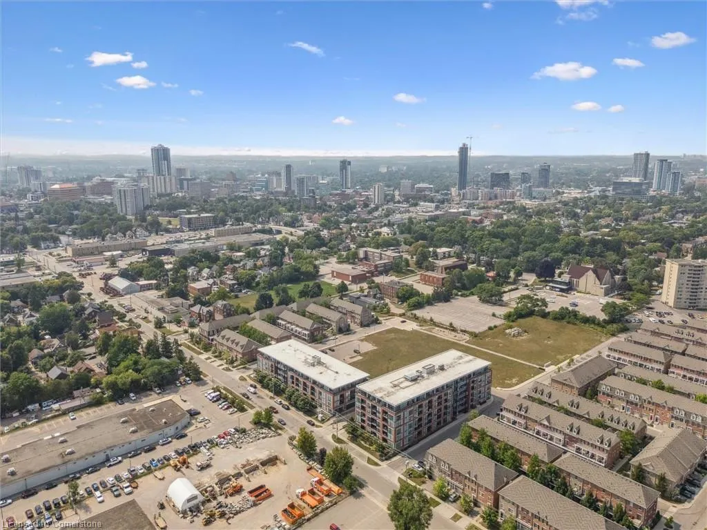15 Prince Albert Boulevard, #316
