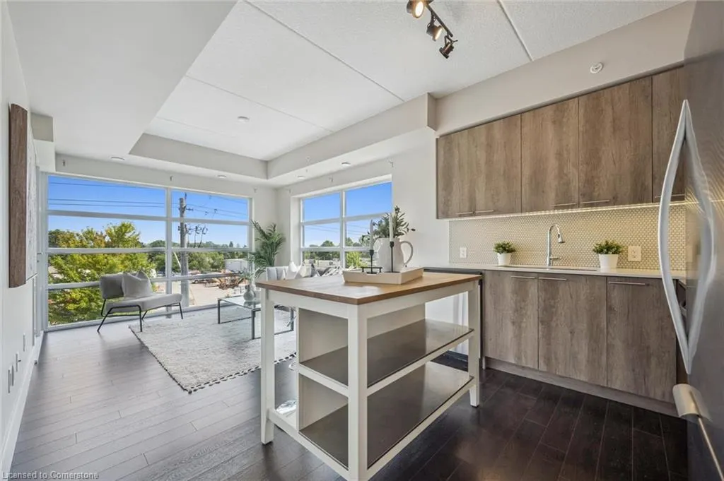 15 Prince Albert Boulevard, #316