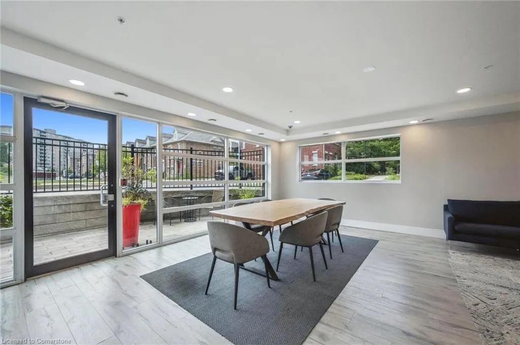 15 Prince Albert Boulevard, #316