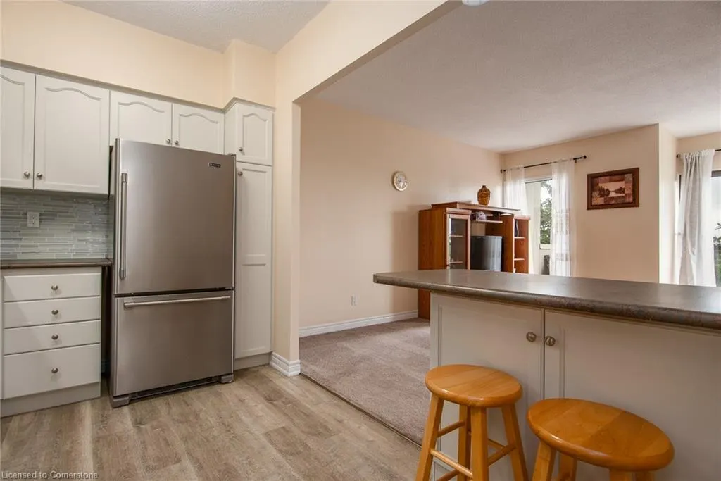 260 Sheldon Avenue N, #807