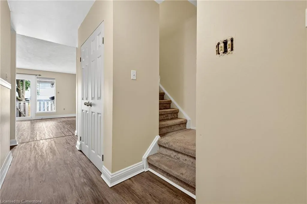 59 Queenslea Drive, #7