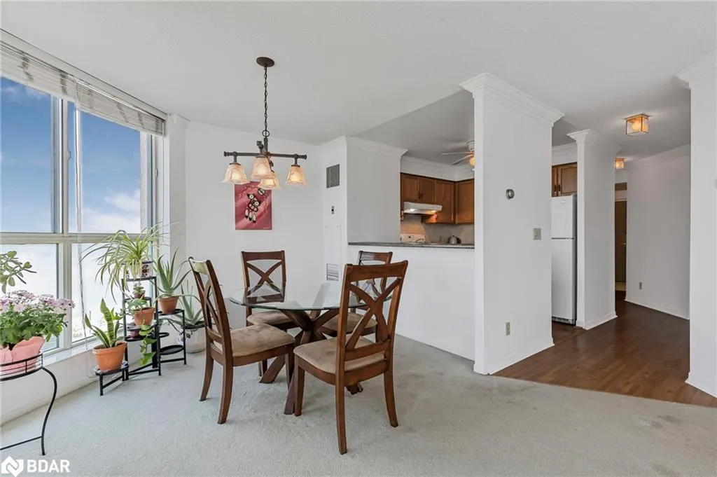 150 Dunlop Street E, #811