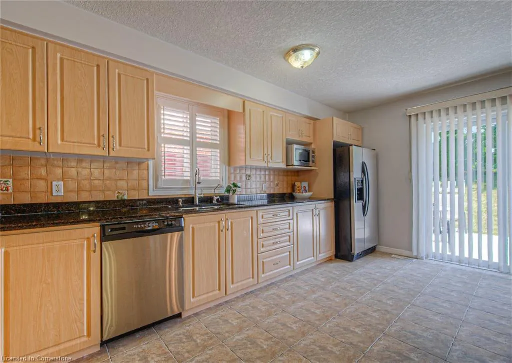 48 Lena Crescent