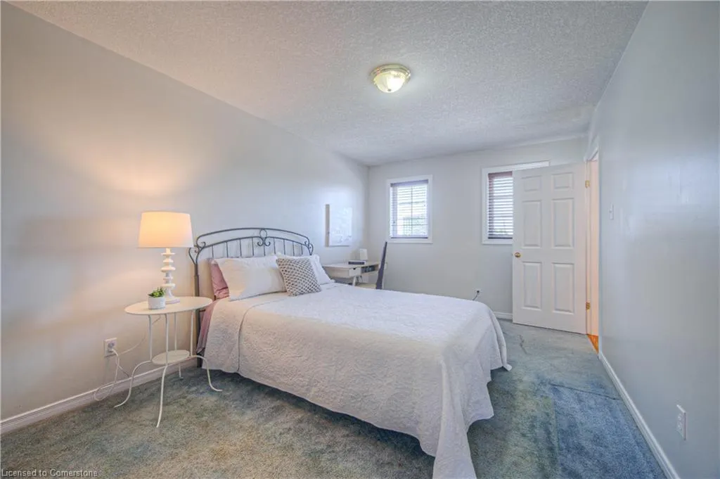 48 Lena Crescent
