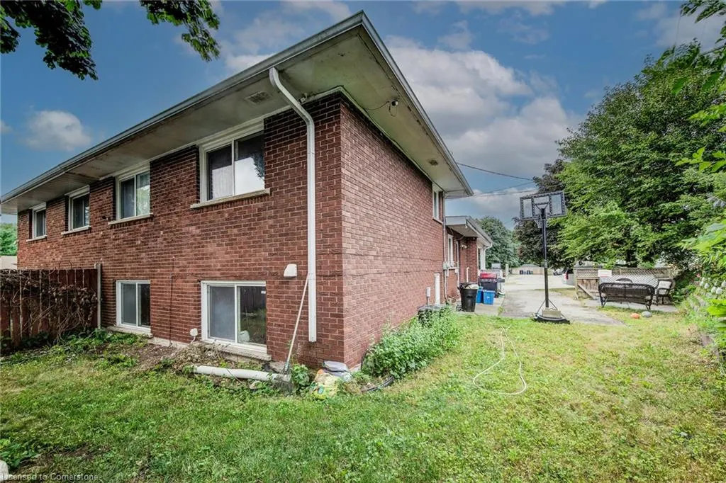 356 Hillcrest Road