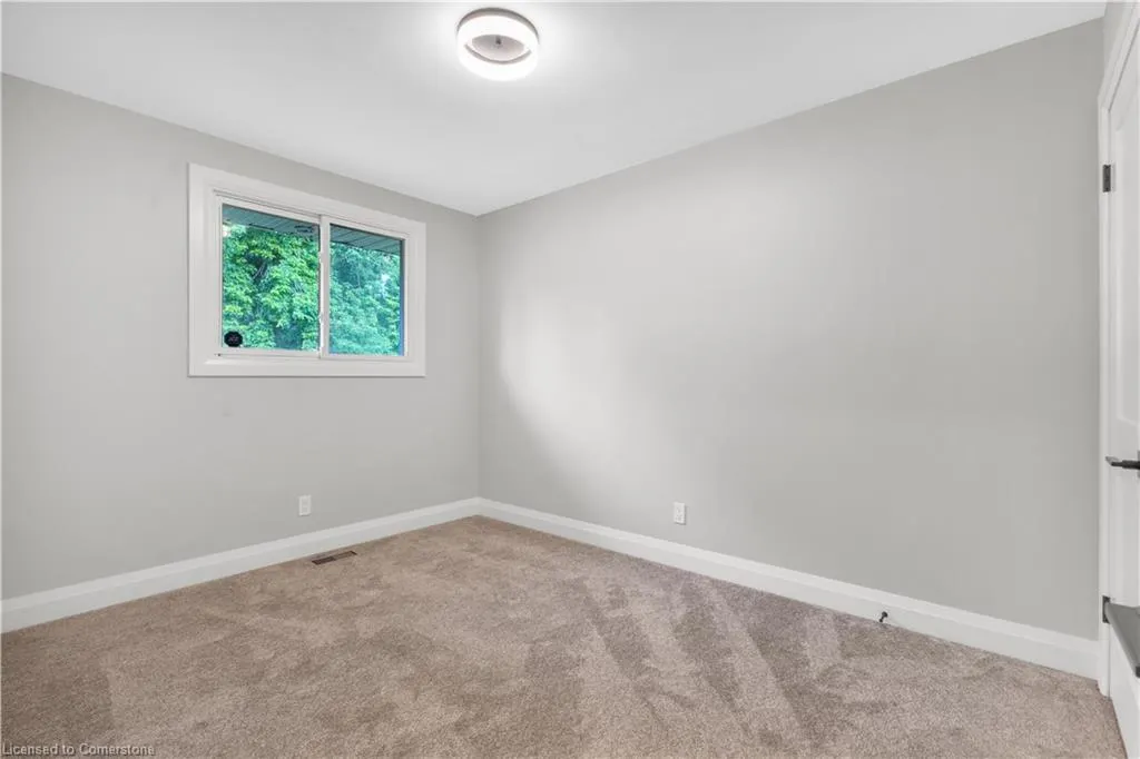 206 Shelley Drive, #Upper