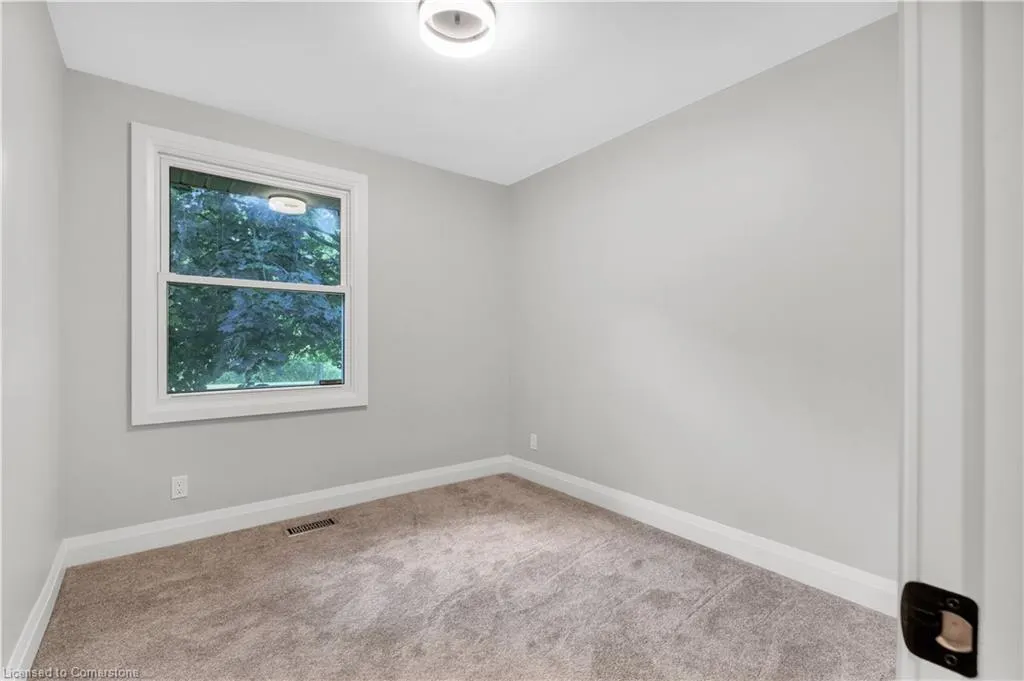 206 Shelley Drive, #Upper