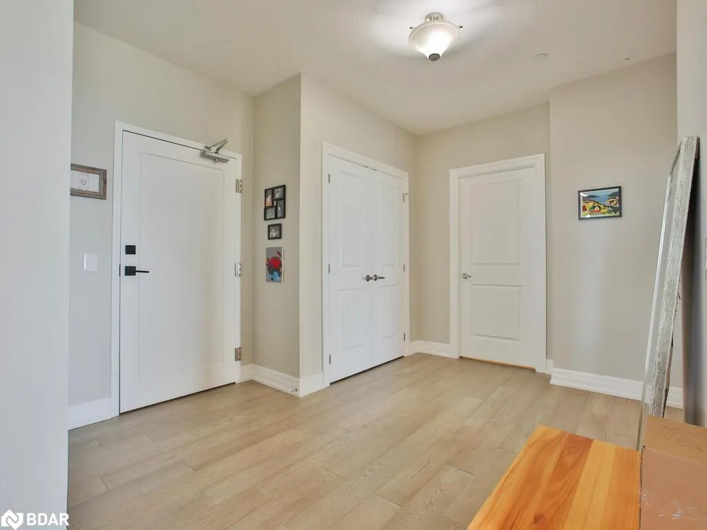 1880 Gordon Street, #911