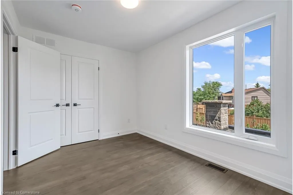 2154 Walkers Line, #5