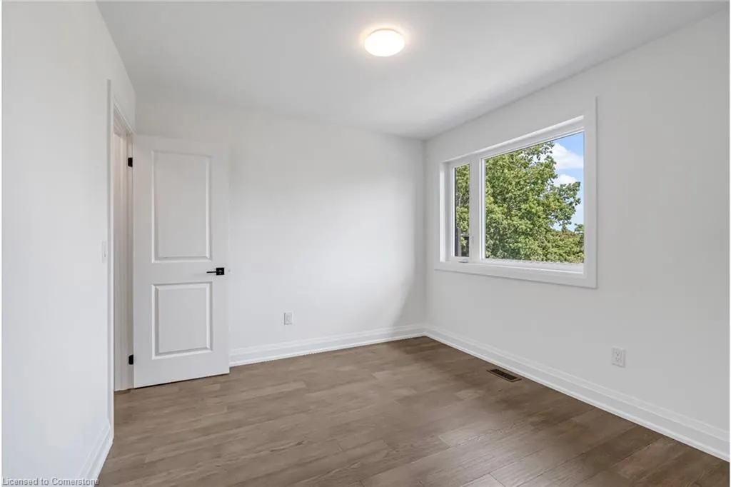 2154 Walkers Line, #5