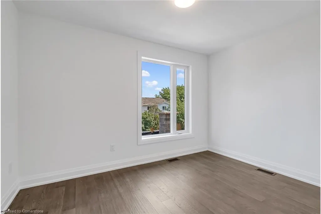 2154 Walkers Line, #5