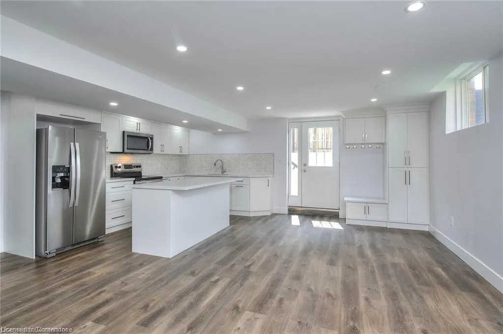 550 Rush Meadow Crescent, #Lower