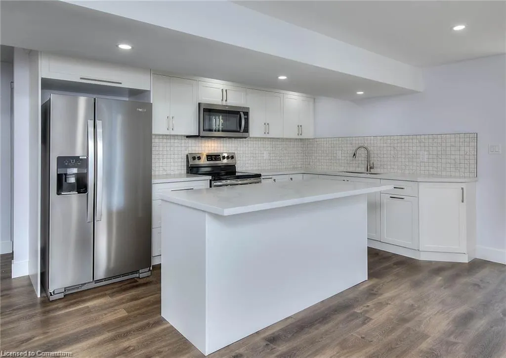 550 Rush Meadow Crescent, #Lower