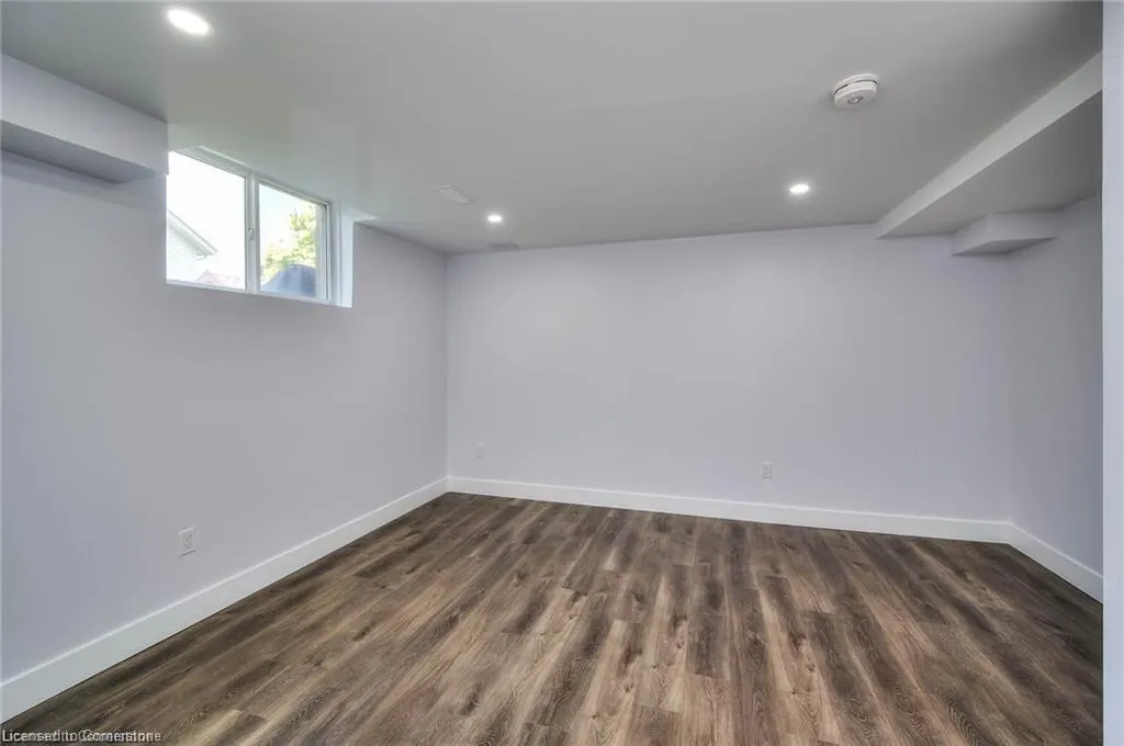 550 Rush Meadow Crescent, #Lower