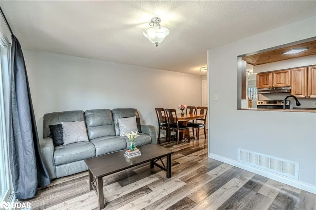 193 Nathan Crescent