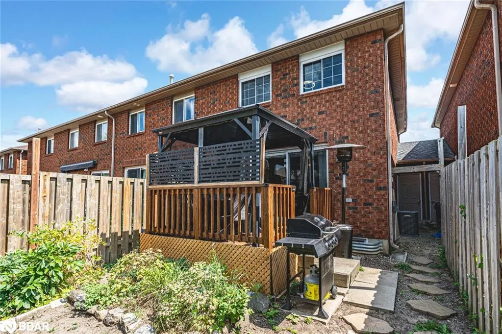 193 Nathan Crescent