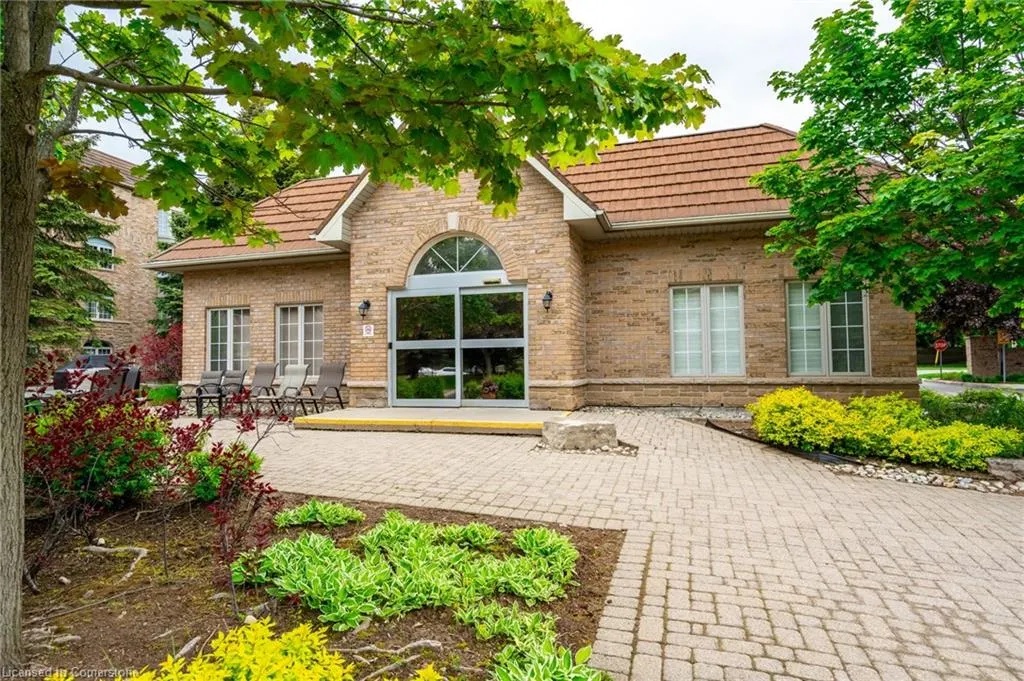 216 Plains Road W, #B208