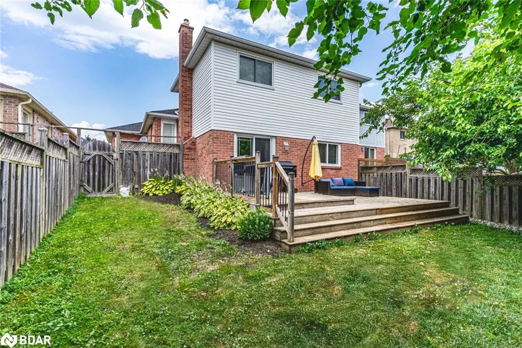 40 Grasett Crescent