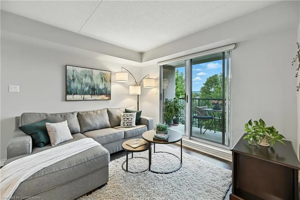 3499 Upper Middle Road, #404