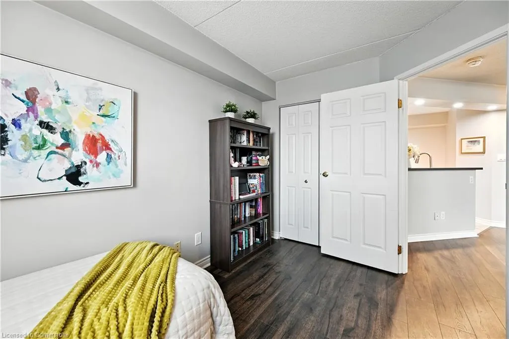 3499 Upper Middle Road, #404