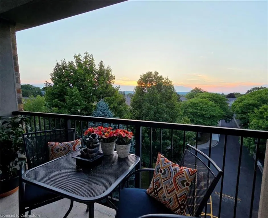 3499 Upper Middle Road, #404