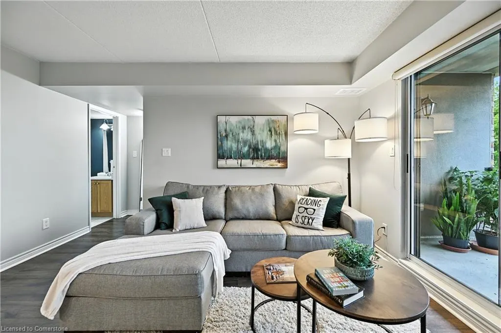 3499 Upper Middle Road, #404