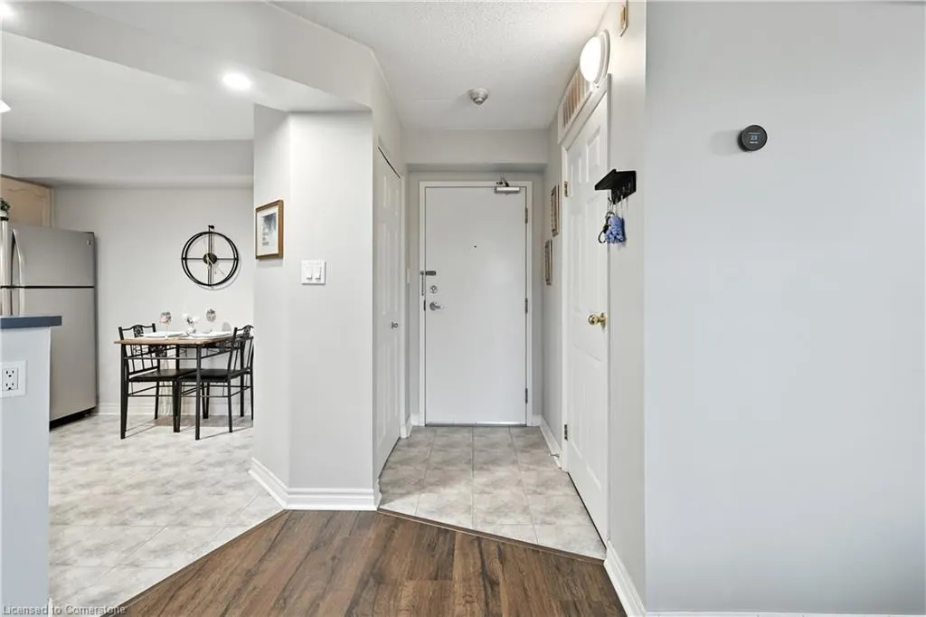 3499 Upper Middle Road, #404