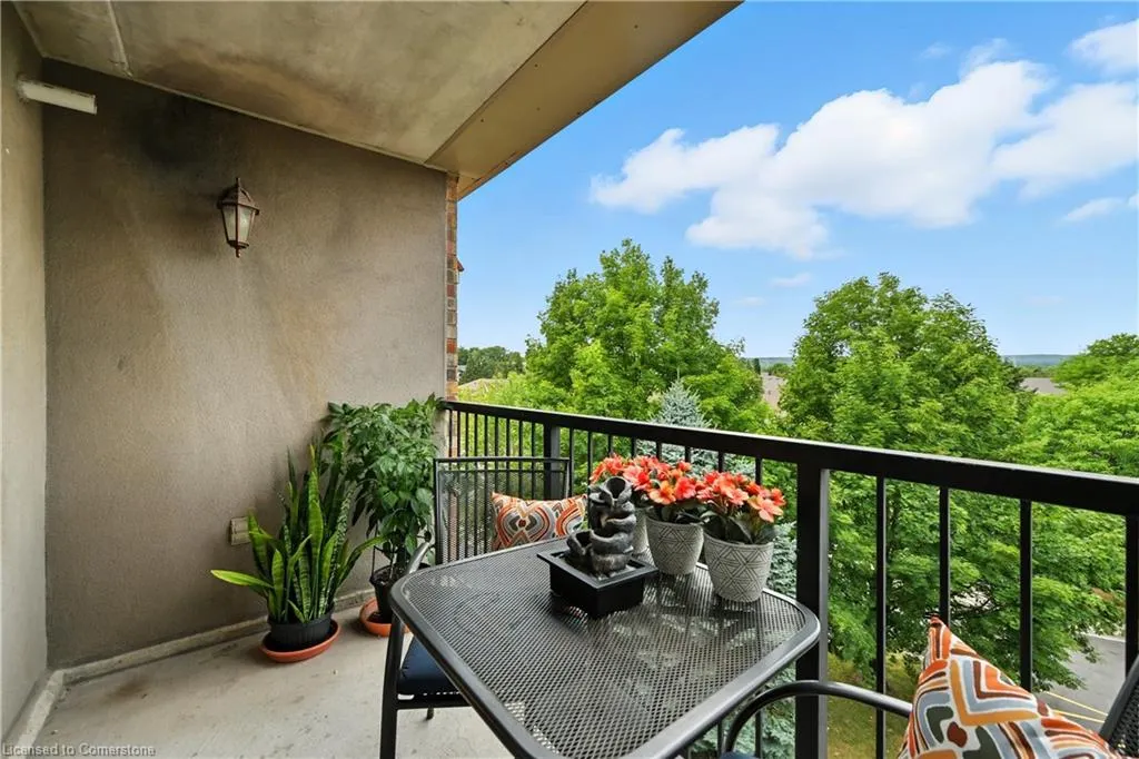3499 Upper Middle Road, #404