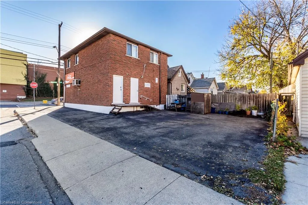 1295 Cannon Street E