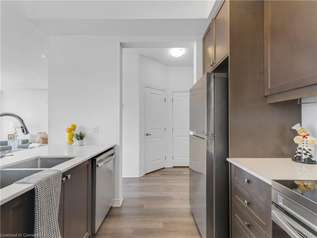 61 Soho Street, #123