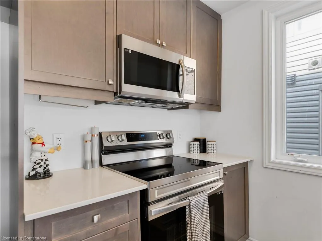 61 Soho Street, #123