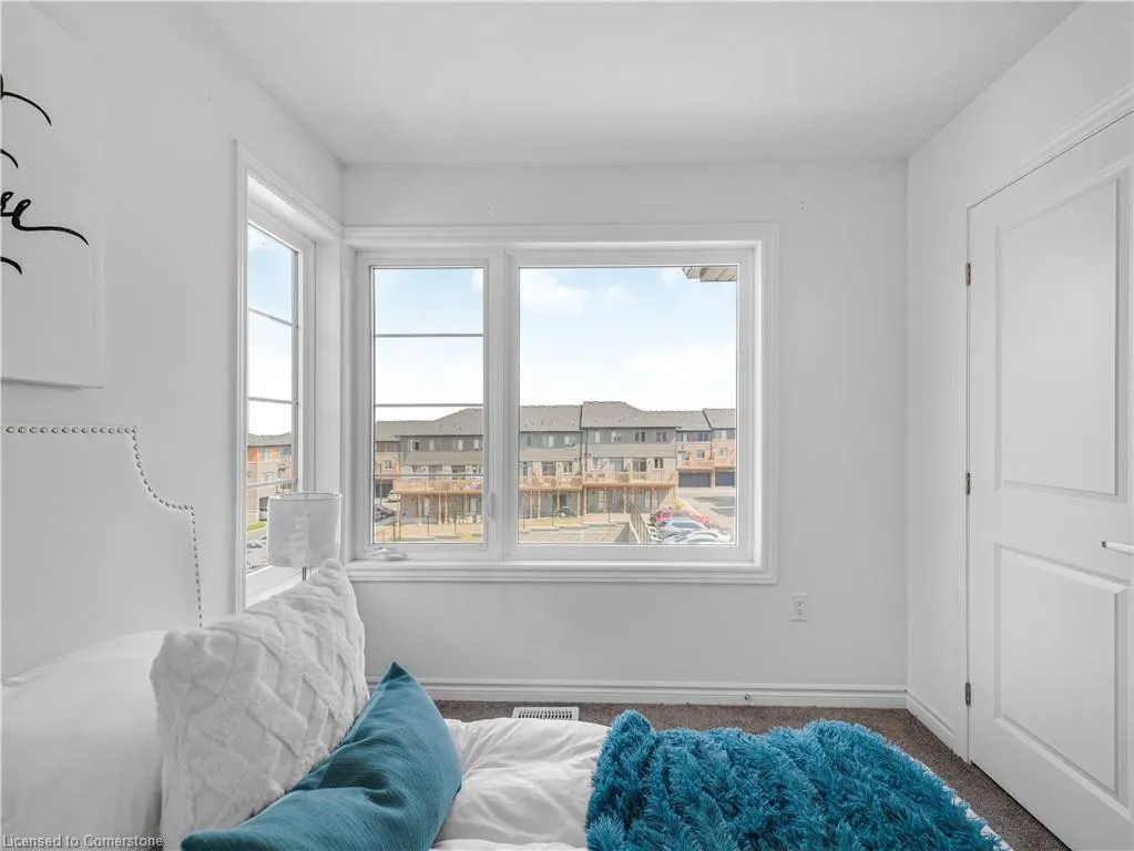 61 Soho Street, #123