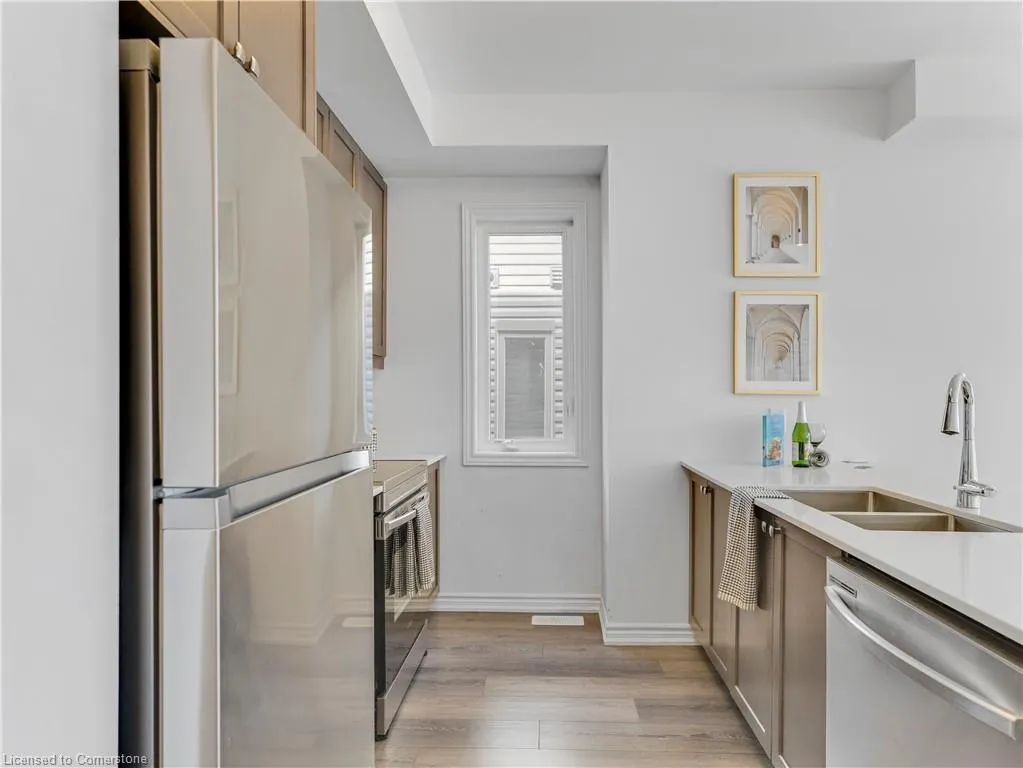 61 Soho Street, #123