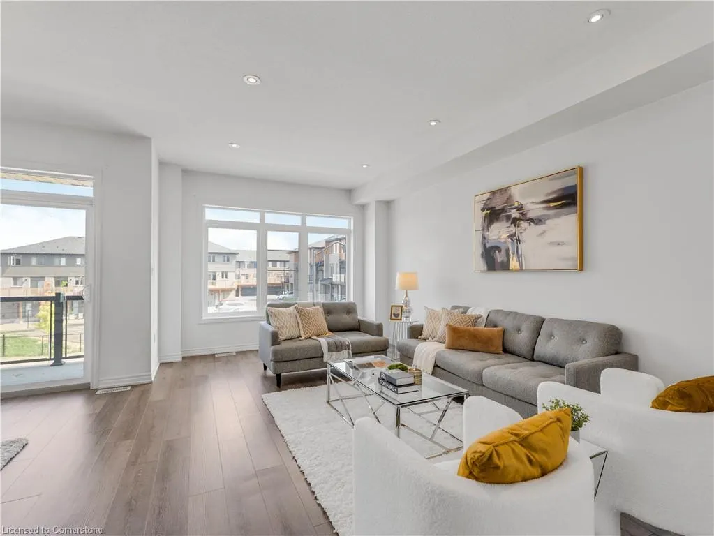61 Soho Street, #123