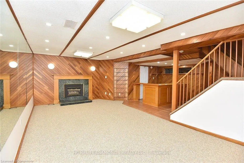 95 Birchpark Drive N