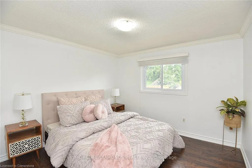 95 Birchpark Drive N