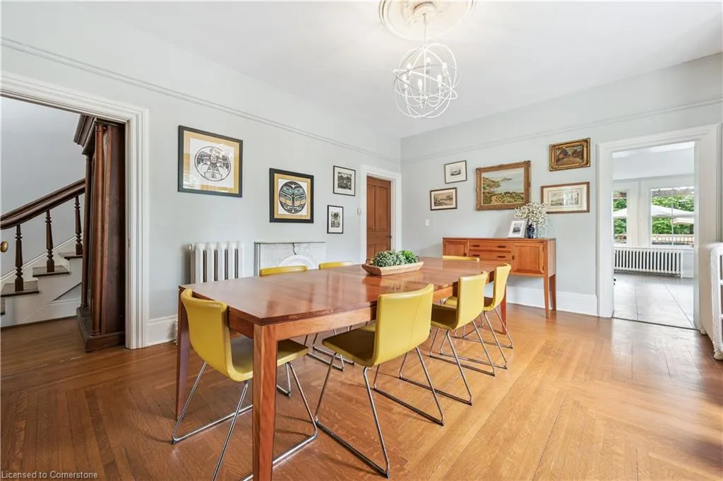 88 William Street W