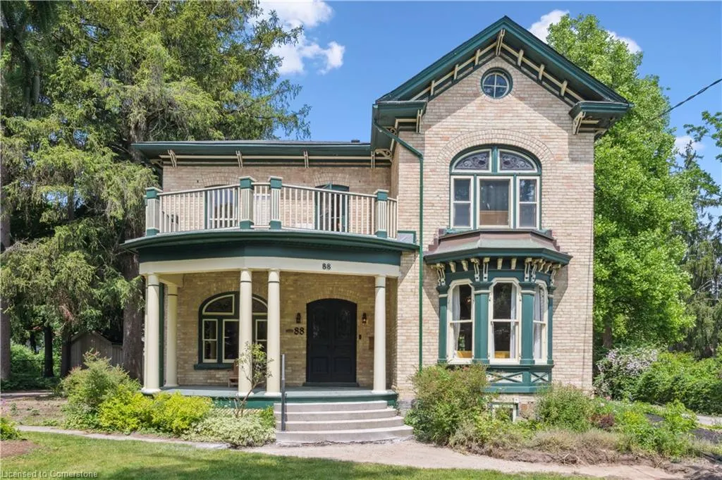 88 William Street W
