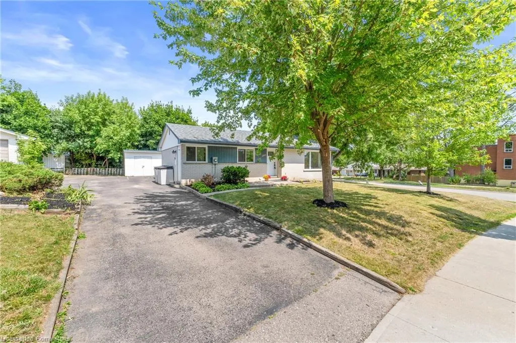 280 Dale Crescent