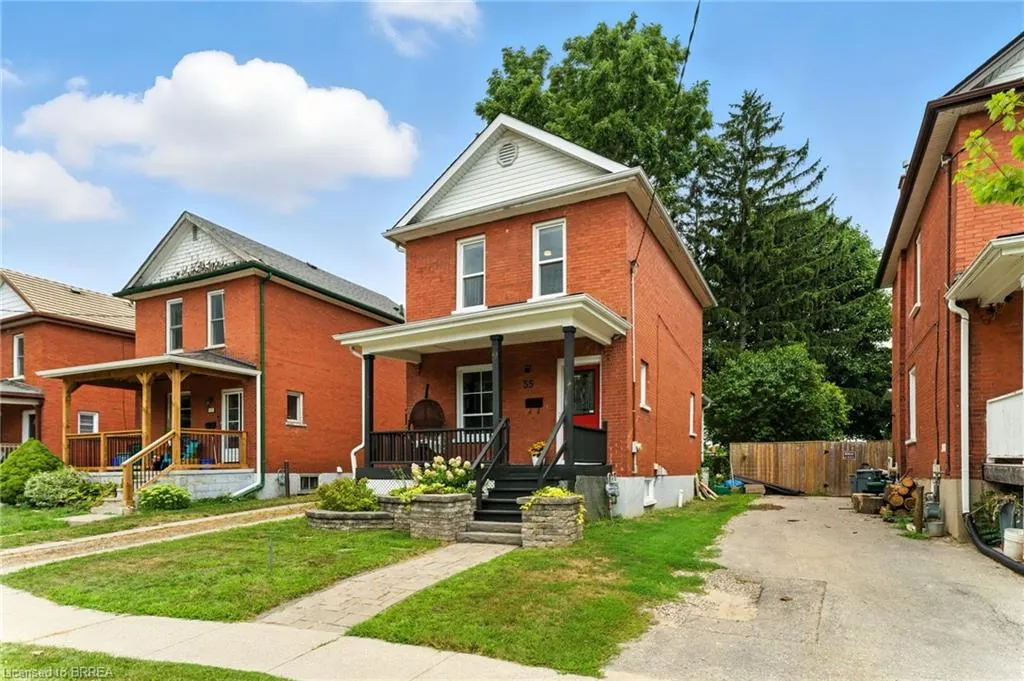 55 Lowell Street N