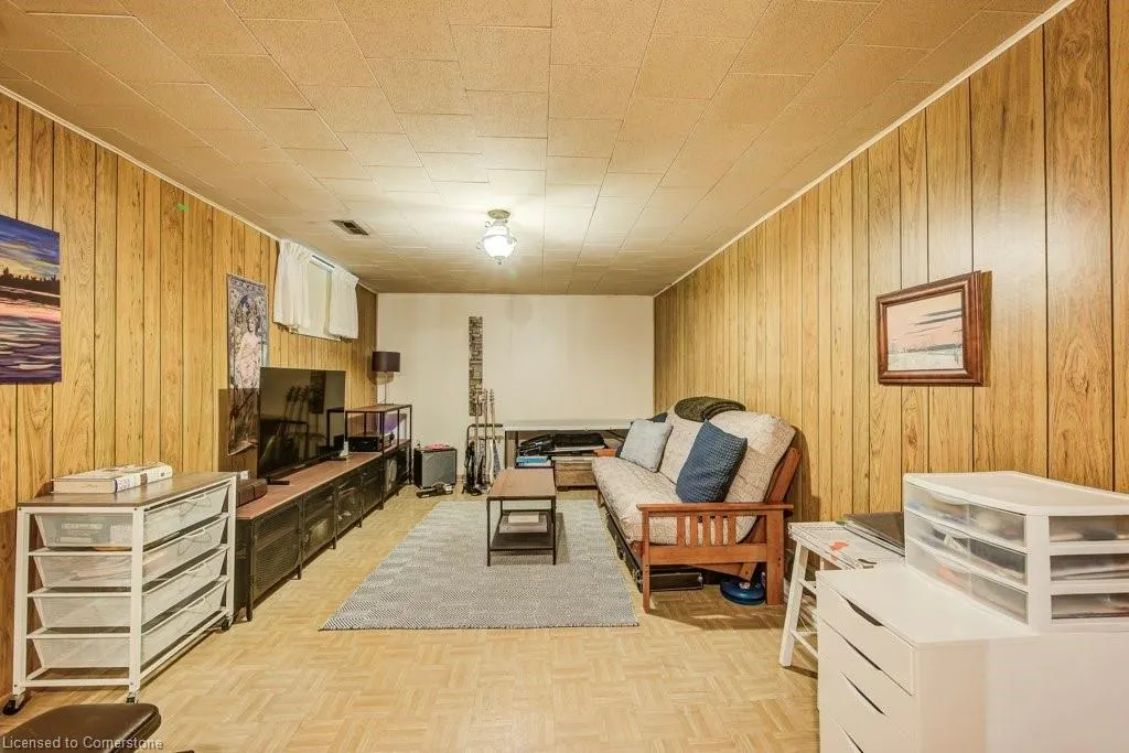 21 Ruskview Road