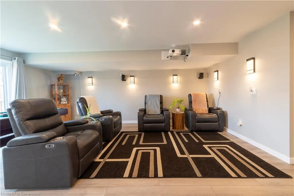 933 Robert Ferrie Drive