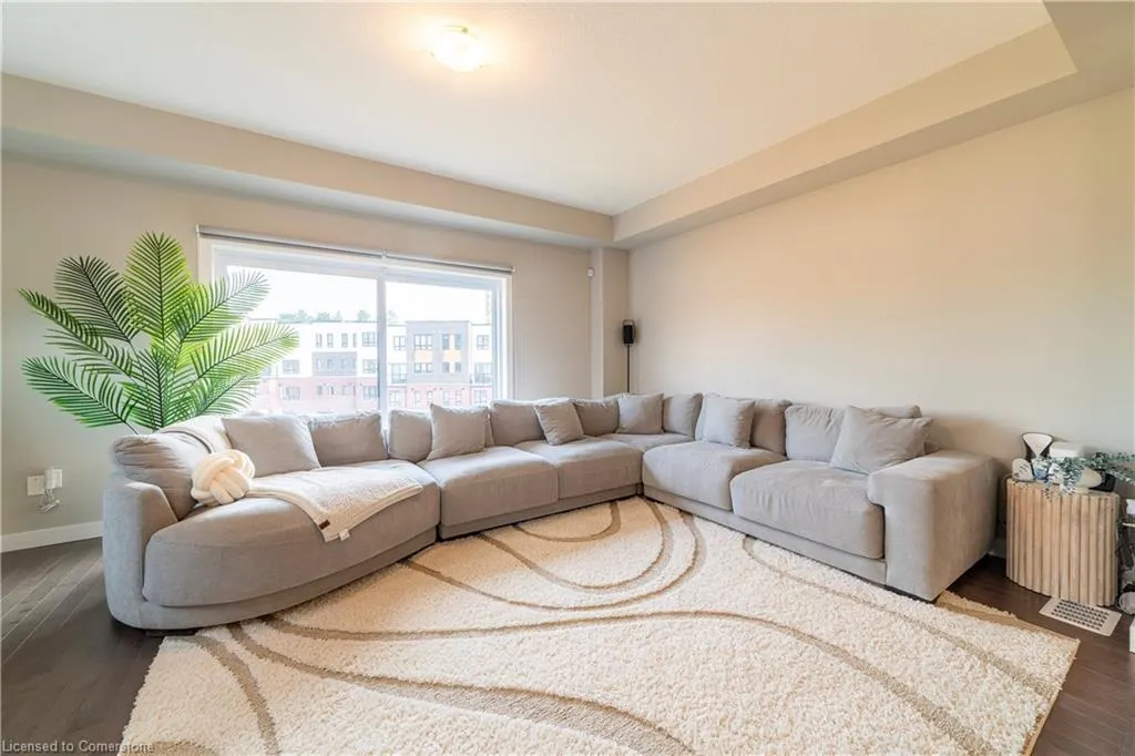 933 Robert Ferrie Drive