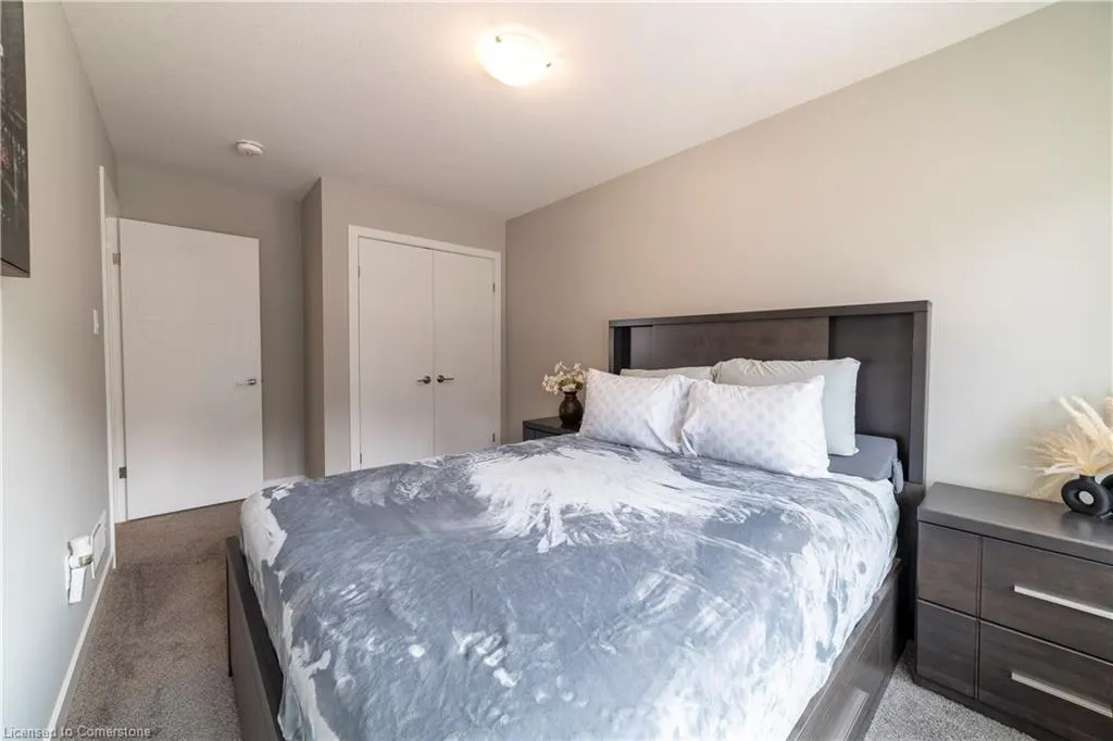 933 Robert Ferrie Drive