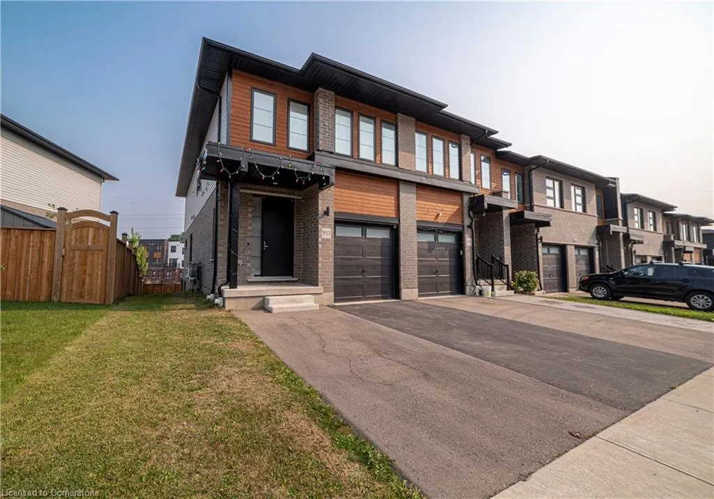 933 Robert Ferrie Drive
