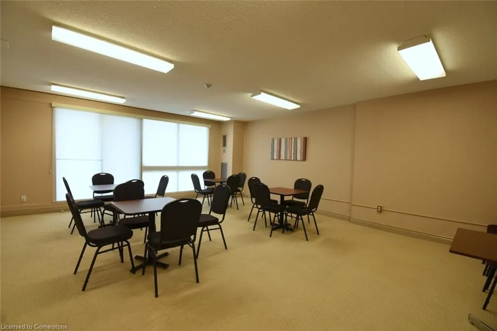 2055 Upper Middle Road, #1610