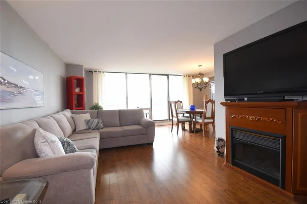 2055 Upper Middle Road, #1610