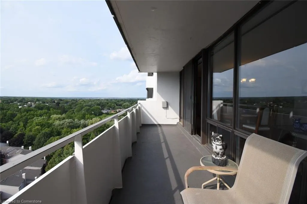 2055 Upper Middle Road, #1610